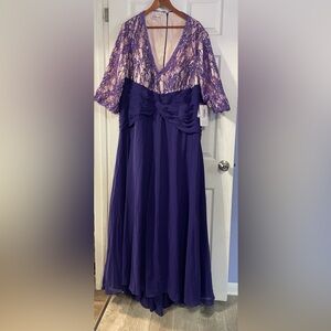 JJ’s house Plus size Formal ball Gown empire waists NEW with tags